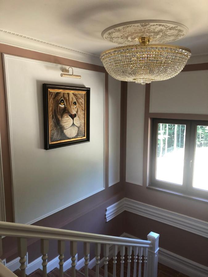 Hotel Galeria Pezinska Baba เปซิโนค ภายนอก รูปภาพ